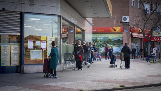 Supermarkets taking hit on rising costs
